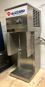 lot 151 image: Dairy Queen Blizzard Machine