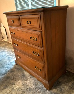 lot 12 image: Vintage Tall Dresser with 5 Drawers by United