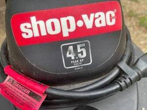 lot 21 image: Shop Vac 4.5 HP Vac Model 87763-97