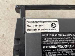 lot 177 image: Schumacher Ten Amp Battery Charger Model SC1303