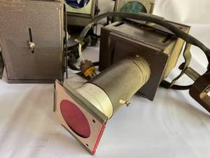 lot 198 image: Variety of Vintage Stage Lighting