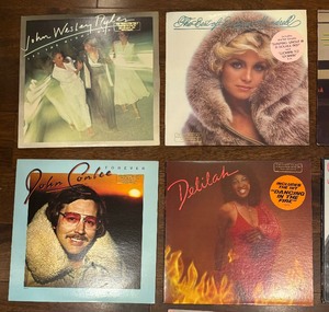lot 250 image: 16 Vintage Record Albums by John Conlee, Narrel Felts, Bill Woody and More