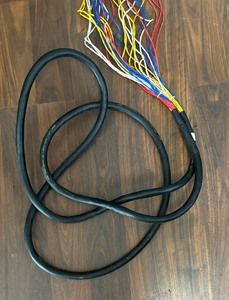 lot 259 image: Patch Cable 128 Inch Snake