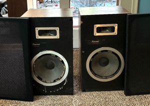 lot 44 image: Pair of Sansui SP A1100 Speakers