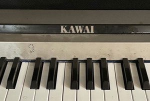 lot 61 image: Kawai Electric Piano  Kawai 750M