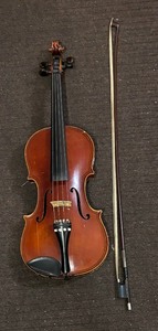 lot 66 image: Vintage Violin with Case