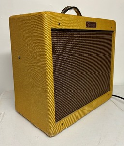 lot 28 image: Limited Edition Fender Blues Junior Amplifier