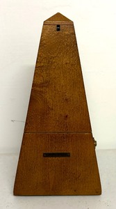 lot 99 image: Seth Thomas Metronome