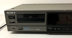 lot 151 image: Sony Digital Audio Recorder PCM-2500A
