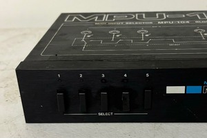 lot 155 image: Roland Midi Input Selector MPU-104