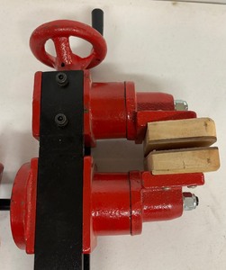 lot 183 image: StewMac Guitar Repair Vise