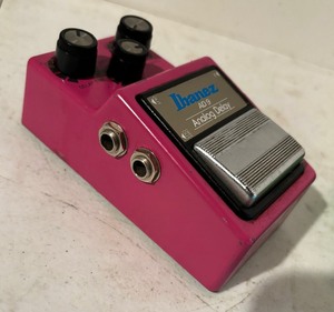 lot 211 image: Ibanez AD 9 Delay Guitar Effect Pedal