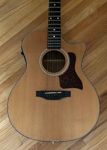 lot 24 image: Taylor 414-CE Guitar