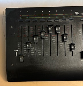 lot 256A image: Digidesign R1 Remote Controller
