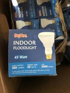 lot 1 image: FLOOD LIGHT BULBS