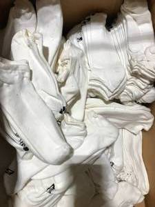 lot 18 image: LARGE BOX NO SHOW SOCKS