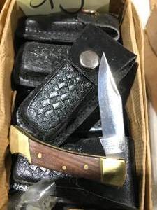 lot 25 image: 2 DOZEN FOLD UP KNIVES