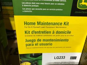 lot 152 image: JOHN DEERE HOME MAINTENANCE KIT