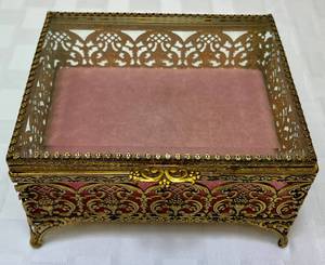 lot 11 image: Vintage Gold Ormolu Jewelry Casket Box Beveled Glass Hinged Lid with Pink Cushioned Lining