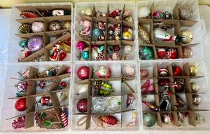 lot 53 image: Collection of Vintage Christmas Ornaments - includes Shiny Bright
