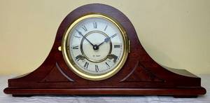 lot 95 image: Vintage 31 Day Mantle Clock