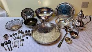 lot 74 image: Collection of Silverplate Pieces