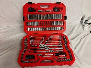 lot 7 image: 189pc Craftsman Mechanics Tool Set