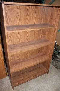 lot 24 image: Laminate Faux Wood 3-shelf Bookcase