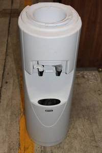 lot 27 image: Water Jug Dispenser