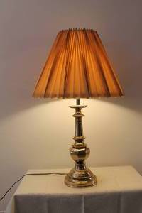 lot 1A-58 image: Brass Table Lamp with Fluted Shade