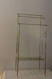 lot 1A-78 image: Brass Towel Rack