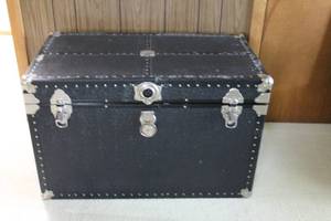 lot 95 image: Black Metal Storage Trunk