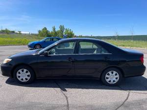 2004 Toyota Camry LE - 2 OWNERS