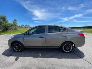 2013 Nissan Versa 1.6 SV