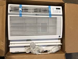 lot 5 image: LG 12,000 BTU Window Air Conditioner Customer  Returns See Pictures