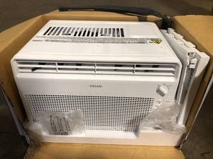 lot 9 image: Vissani 5,000 BTU 115-Volt Window Air Conditioner for 150 sq. ft Rooms in White   Customer  Returns See Pictures