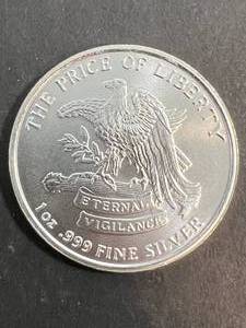 1 TROY OZ .999 FINE SILVER DONT TREAD ON ME ROUND