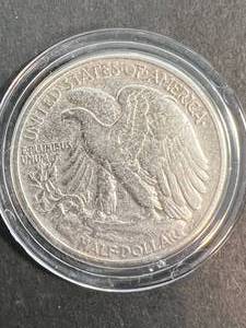 1945 US WALKING LIBERTY HALF DOLLAR IN AIRTITE
