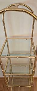 lot 62 image: Lovely Glass-Shelved Etagere