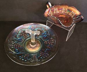 lot 66 image: Vintage Fenton Butterfly Bon-Bon Dish & Mid Century Carnival Glass Hors doeuvre Serving Tray