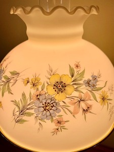 lot 110 image: Vintage Floral Hurricane Lamp