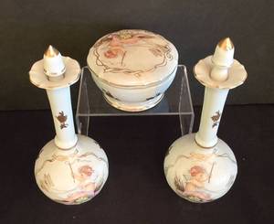 lot 134 image: Vintage Hand Painted Dainty Porcelain Vanity Set
