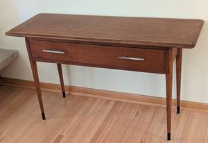 lot 4 image: Mid Century Lane Walnut Acclaim Console Table