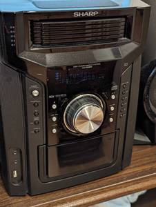 lot 85 image: Sharp RadioCD Player