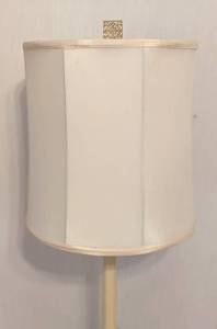 lot 88 image: Vintage Brass Table Floor Lamp