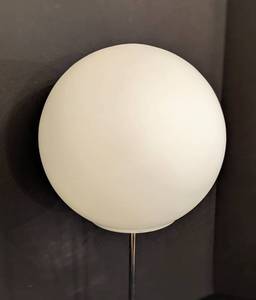 lot 34 image: Vintage Mid Century Robert Sonneman Lollipop Table Lamp