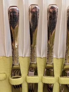 lot 36 image: Vintage Rogers Silver Plated Flatware Set