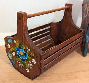 lot 98 image: Rosemaling Painted Wood Basket and Magazine Rack