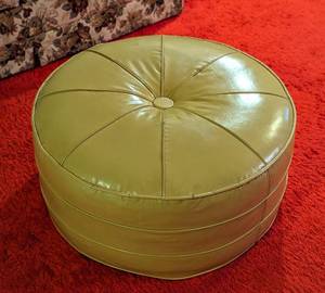lot 164 image: Pale Green Vintage Vinyl Ottoman