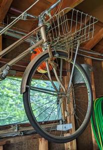 lot 248 image: 26 Vintage Huffy Catalina Bike
